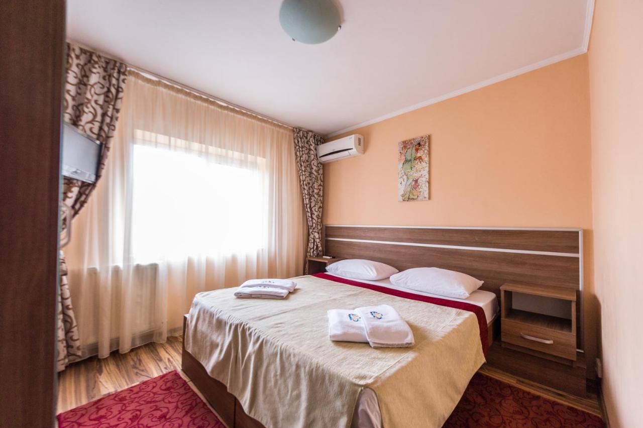 Apartament Carol Davila Piteşti Buitenkant foto