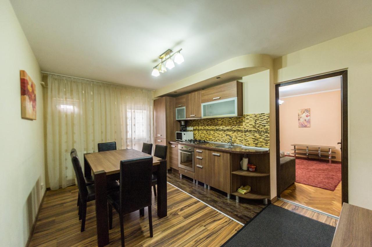 Apartament Carol Davila Piteşti Buitenkant foto