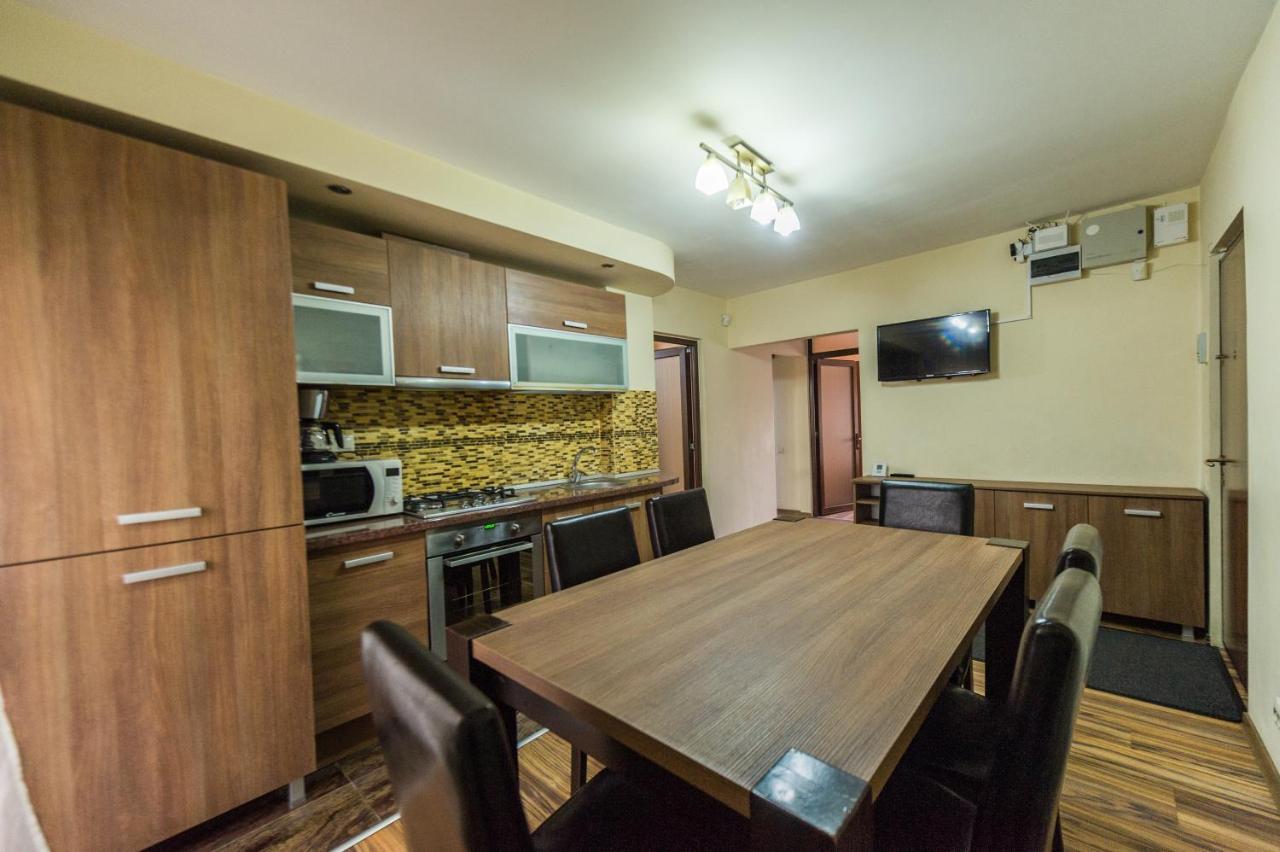 Apartament Carol Davila Piteşti Buitenkant foto