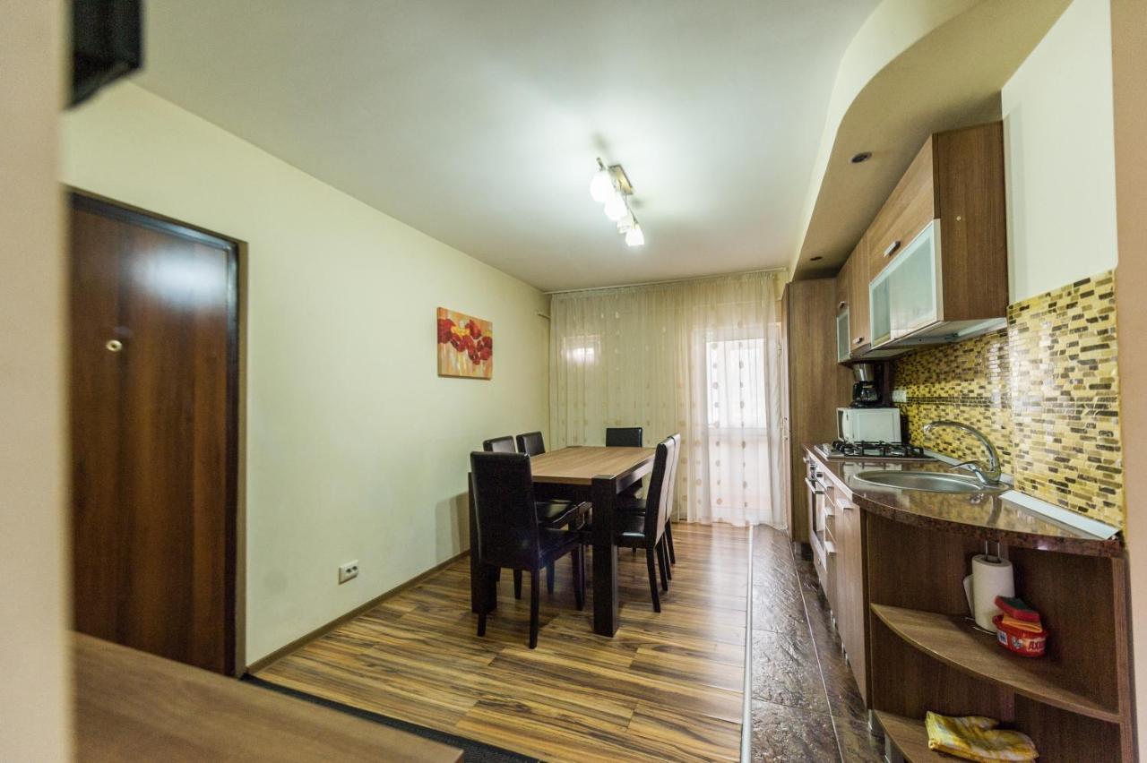 Apartament Carol Davila Piteşti Buitenkant foto