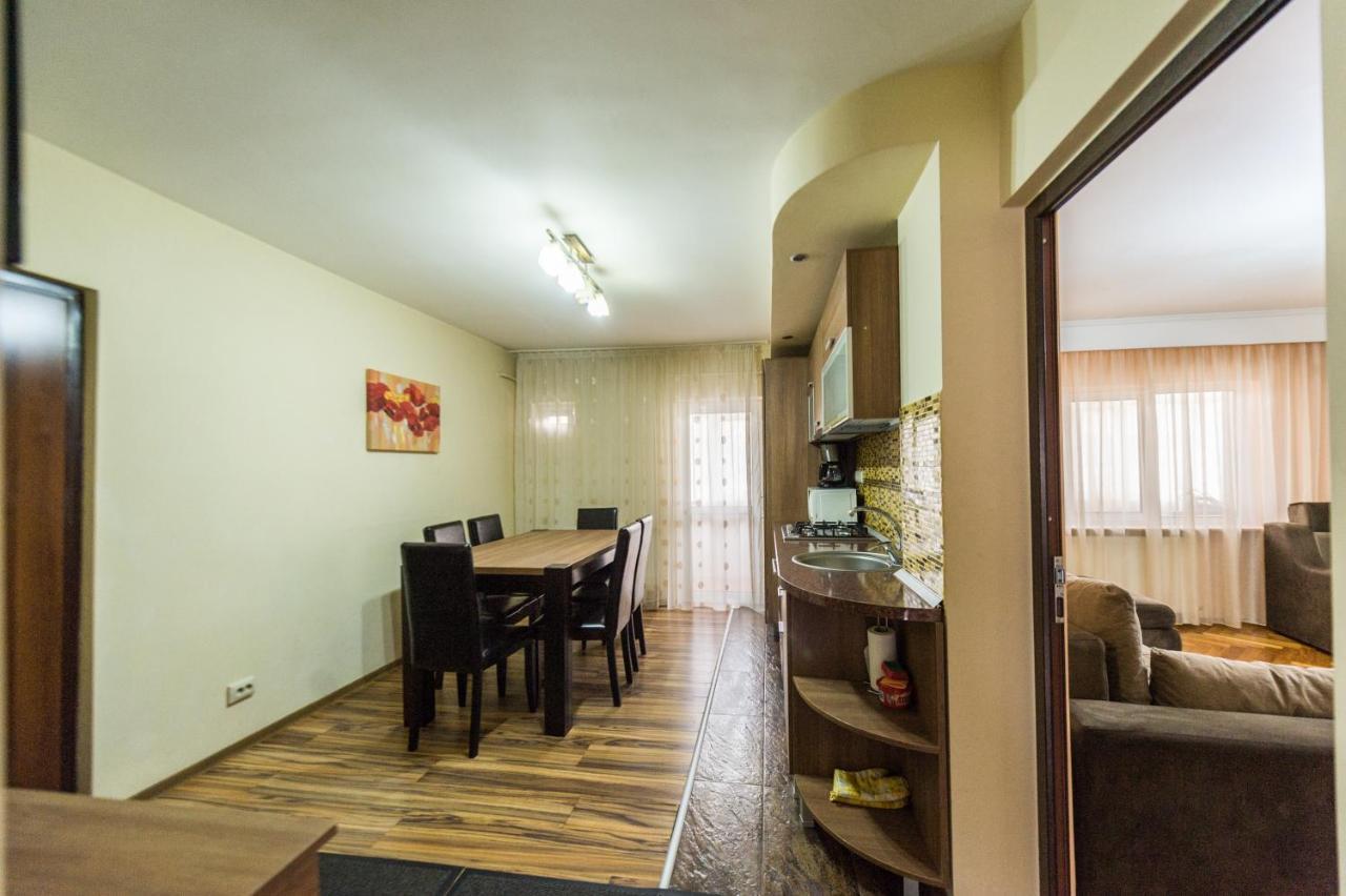 Apartament Carol Davila Piteşti Buitenkant foto