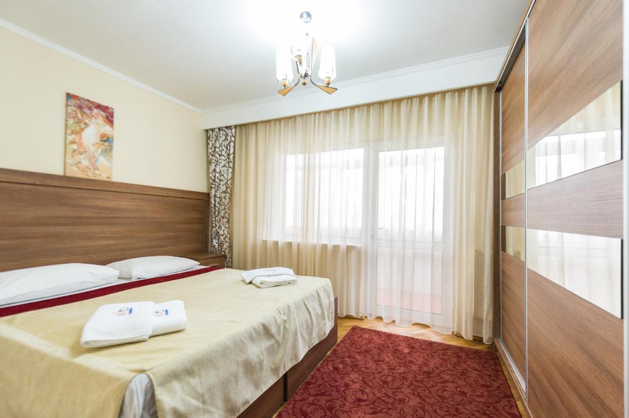 Apartament Carol Davila Piteşti Buitenkant foto
